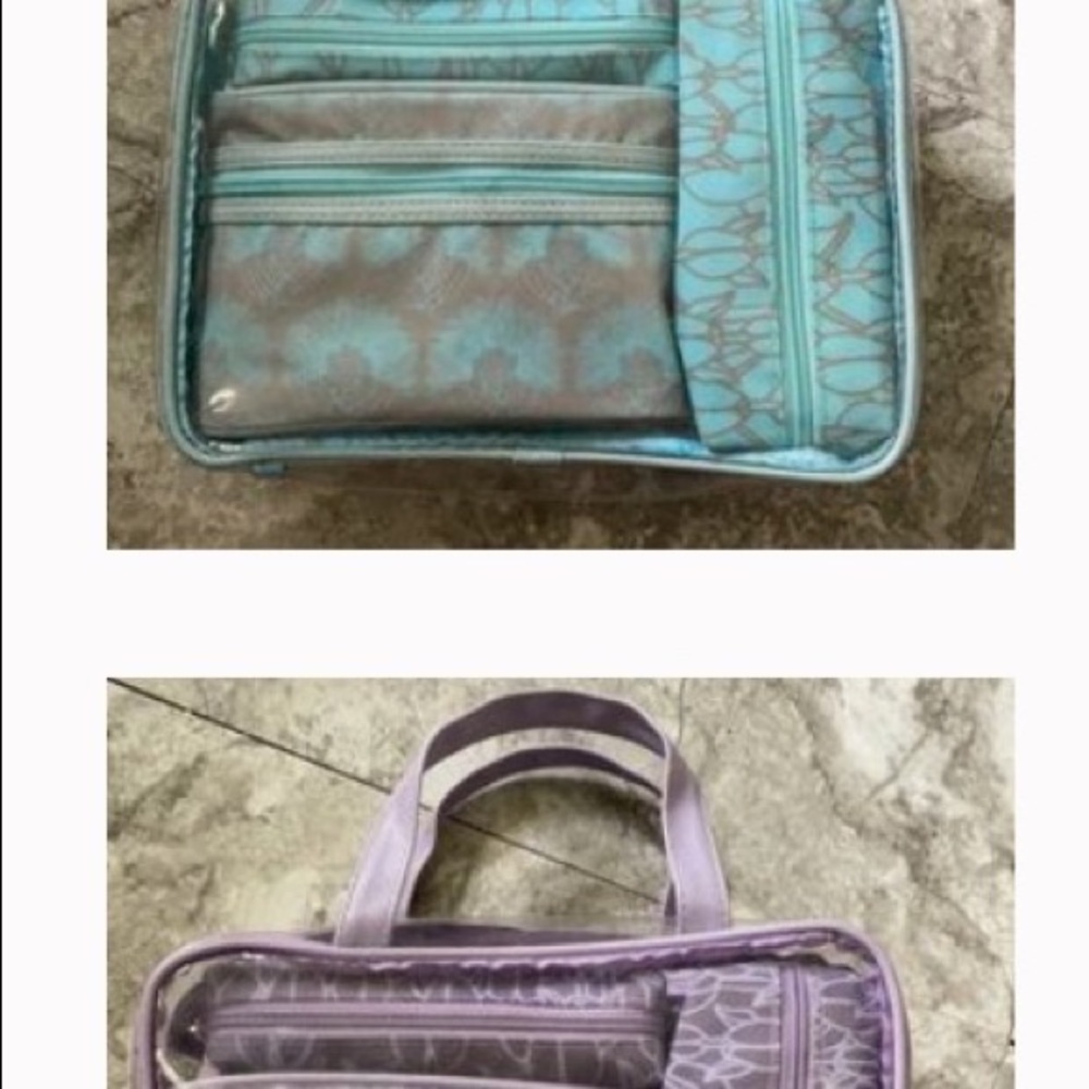 Listing for both travel bags. Manaola